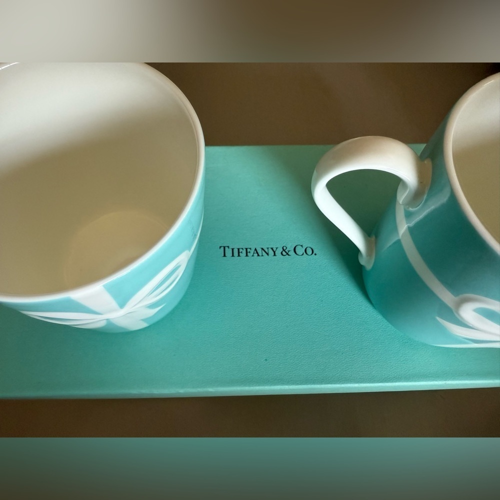 Tiffany & Co. retired iconic blue white ribbon 2 mugs w/box CLEAN authentic - Picture 4 of 8